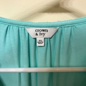 Crown & Ivy Top